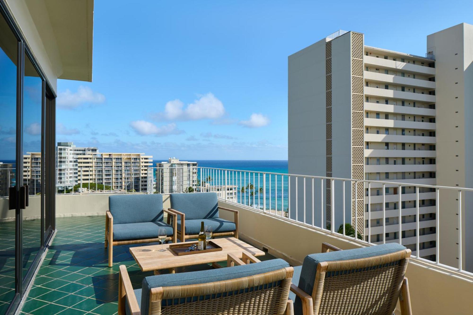 Hotel Lotus At Diamond Head 4*